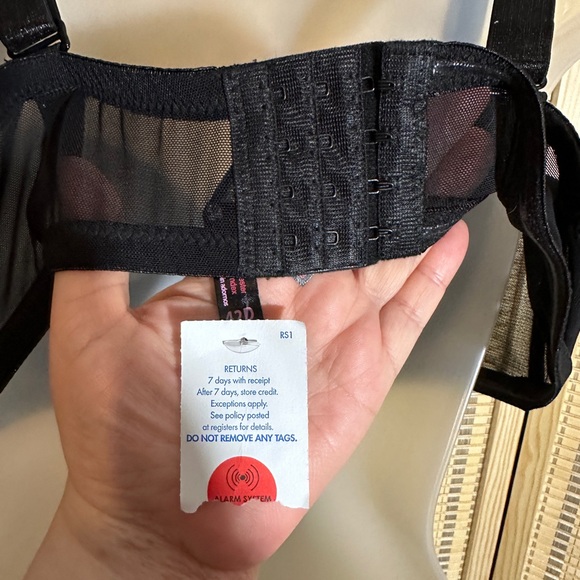 Black Fuschia by Secret Lace 5 Way Convertible Bra Black Mesh 42D NWT - Picture 10 of 13